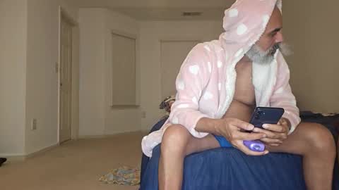 mike anglo online show from 11-29-25, 06:16