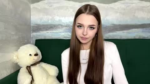 Anna Scovich online show from 11-22-25, 11:31