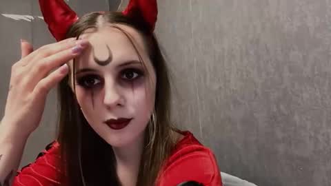 Maria online show from 10-24-25, 02:24