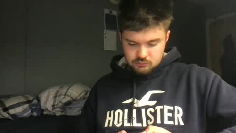 Snapshot of farperceptive chatting on 09-25-25, 10:57 brokeunistudent online show from 09-25-25, 10:57