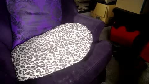 Farrah online show from 02-27-25, 03:37