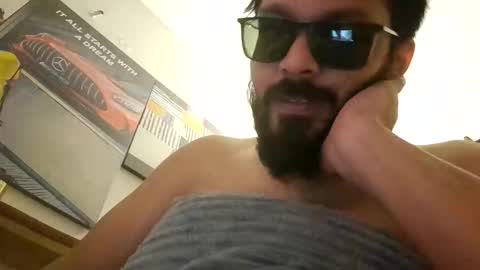 Snapshot of fasrocky chatting on 10-16-25, 11:28 fasrocky online show from 10-16-25, 11:28