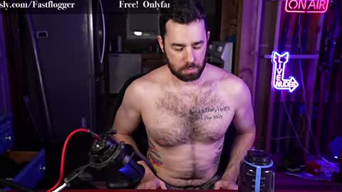 Snapshot of fastflogger chatting on 12-13-24, 02:43 Clark Fastflogger and StevenRiseNYC online show from 12-13-24, 02:43
