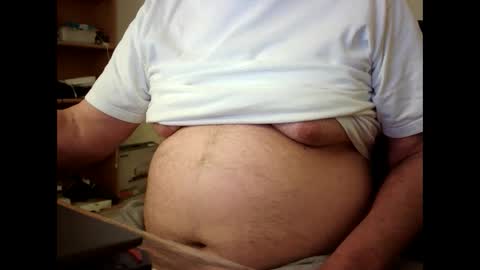Snapshot of fatbellyitalian chatting on 12-15-24, 07:53 fatbellyitalian online show from 12-15-24, 07:53