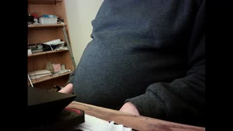 Snapshot of fatbellyitalian chatting on 01-19-25, 04:36 fatbellyitalian online show from 01-19-25, 04:36