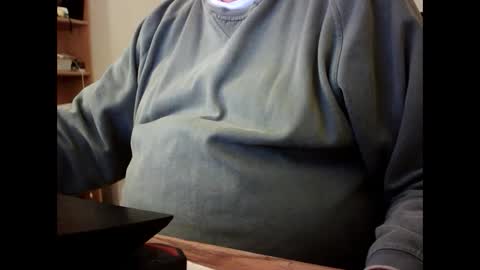 Snapshot of fatbellyitalian chatting on 02-07-25, 11:01 fatbellyitalian online show from 02-07-25, 11:01