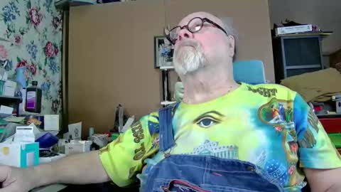 Fred. online show from 01-04-25, 08:16