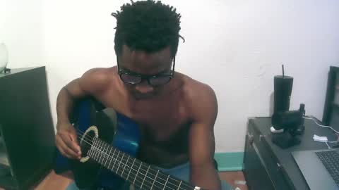 Snapshot of fathabackwoods chatting on 12-15-24, 04:29 Grape online show from 12-15-24, 04:29