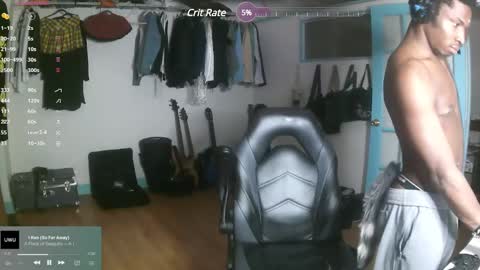 Snapshot of fathabackwoods chatting on 01-13-25, 02:50 Grape online show from 01-13-25, 02:50