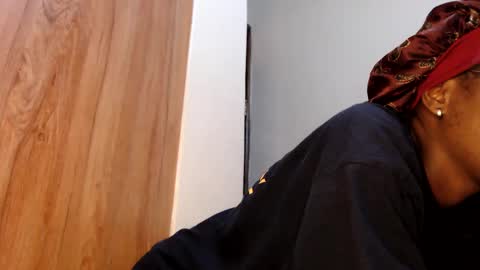 lexie online show from 02-25-25, 06:14