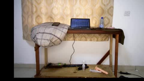 Snapshot of favgal chatting on 12-17-25, 06:52 favgal online show from 12-17-25, 06:52