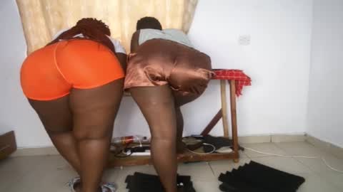 Snapshot of favgal chatting on 02-19-26, 07:04 favgal online show from 02-19-26, 07:04