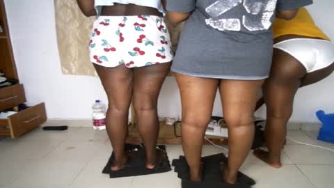 Snapshot of favgal chatting on 02-22-26, 06:50 favgal online show from 02-22-26, 06:50