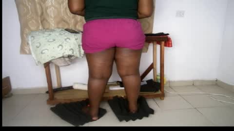 Snapshot of favgal chatting on 03-29-26, 03:39 favgal online show from 03-29-26, 03:39