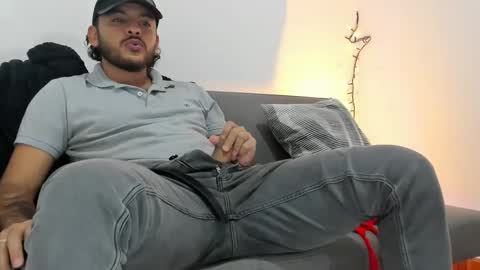 Snapshot of favid95 chatting on 01-09-25, 05:23 favid95 online show from 01-09-25, 05:23