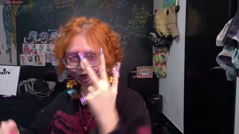 Snapshot of fay_abby chatting on 10-23-25, 02:44 fay abby online show from 10-23-25, 02:44