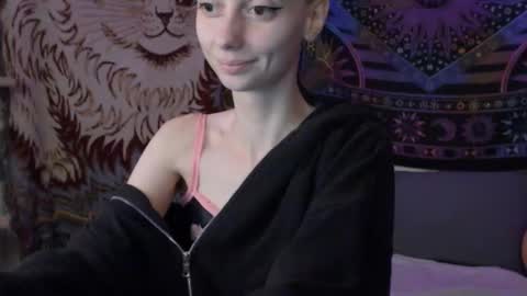 Mossfairy online show from 10-07-25, 11:57