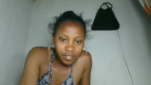 fayence09 online show from 10-12-25, 01:15