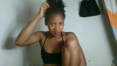 fayence09 online show from 10-20-25, 09:04