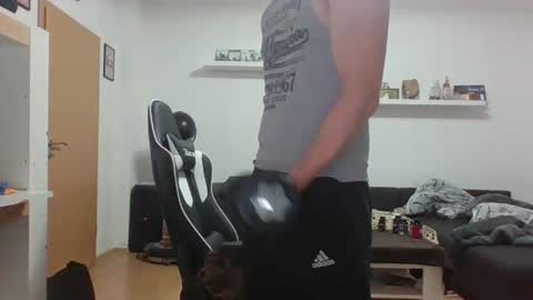 Snapshot of fck_withme chatting on 02-16-25, 06:32 fck_withme online show from 02-16-25, 06:32