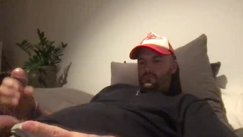 Snapshot of fdck75 chatting on 09-21-25, 12:01 fdck75 online show from 09-21-25, 12:01