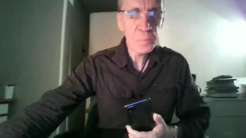 Snapshot of feinstrumpfhose_3 chatting on 01-10-26, 04:42 feinstrumpfhose 3 online show from 01-10-26, 04:42