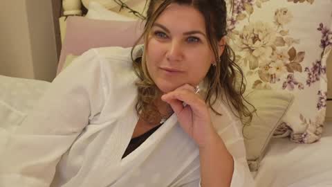 FeliciaKrige online show from 01-31-25, 02:37