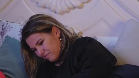 FeliciaKrige online show from 02-16-25, 02:09