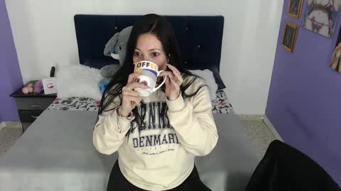 felina online show from 01-06-25, 04:02