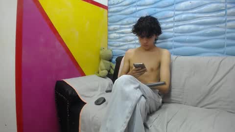 Felipe Browns online show from 01-30-25, 01:42
