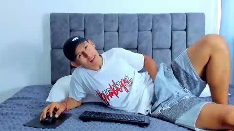 felipehot_gonzales online show from 10-16-25, 12:50