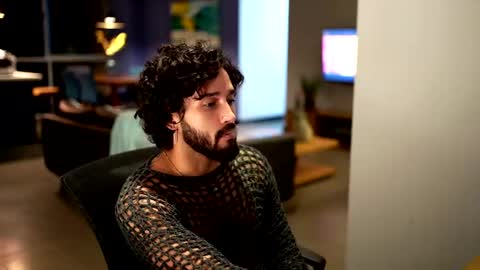 Felix Candela  online show from 01-17-25, 04:49