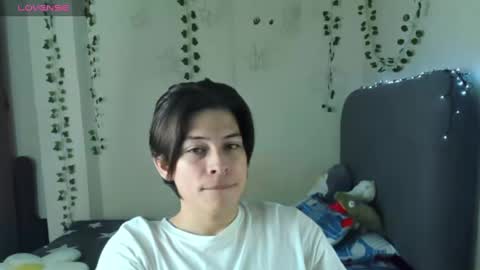 Snapshot of felix_leex chatting on 12-05-24, 07:17 Felix leex online show from 12-05-24, 07:17