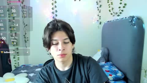 Snapshot of felix_leex chatting on 12-14-24, 10:18 Felix leex online show from 12-14-24, 10:18