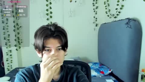 Snapshot of felix_leex chatting on 12-15-24, 12:49 Felix leex online show from 12-15-24, 12:49