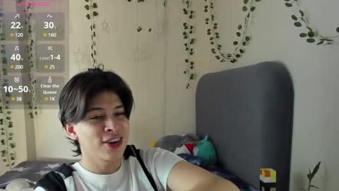 Snapshot of felix_leex chatting on 01-10-25, 07:54 Felix leex online show from 01-10-25, 07:54