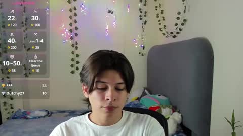 Snapshot of felix_leex chatting on 02-12-25, 10:48 Felix leex online show from 02-12-25, 10:48