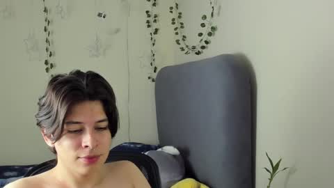 Snapshot of felix_leex chatting on 02-23-25, 10:53 Felix leex online show from 02-23-25, 10:53