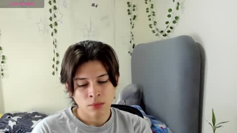 Snapshot of felix_leex chatting on 03-12-25, 09:24 Felix leex online show from 03-12-25, 09:24