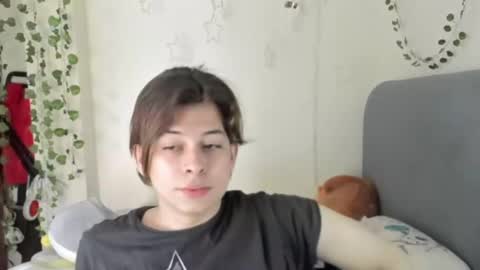 Snapshot of felix_leex chatting on 09-17-25, 07:15 Felix leex online show from 09-17-25, 07:15