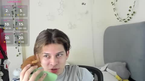 Snapshot of felix_leex chatting on 10-05-25, 06:39 Felix leex online show from 10-05-25, 06:39