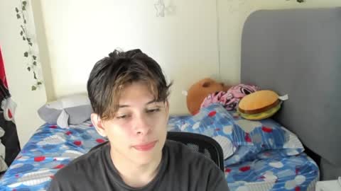 Snapshot of felix_leex chatting on 10-23-25, 07:12 Felix leex online show from 10-23-25, 07:12