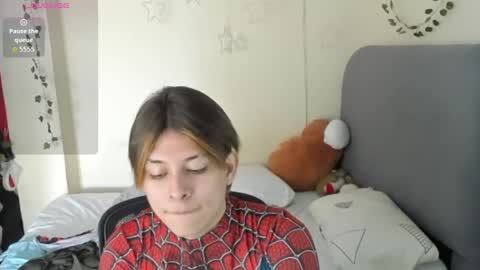 Snapshot of felix_leex chatting on 10-30-25, 07:58 Felix leex online show from 10-30-25, 07:58