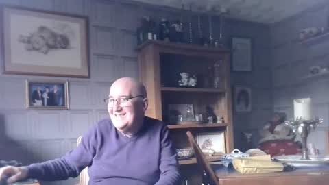 Snapshot of fellainsp8 chatting on 01-21-25, 12:18 Adam online show from 01-21-25, 12:18