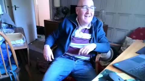 Snapshot of fellainsp8 chatting on 02-02-25, 01:41 Adam online show from 02-02-25, 01:41