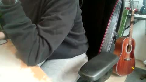 Snapshot of fem_alice_louis_dom chatting on 12-16-25, 12:32 fem_alice_louis_dom online show from 12-16-25, 12:32