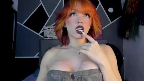 fem_boy6 online show from 11-27-25, 09:11