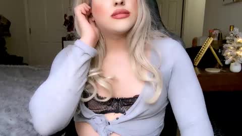 this is justice tricia a bigelow. she was fucking my husband tom girardi online show from 12-16-24, 08:26