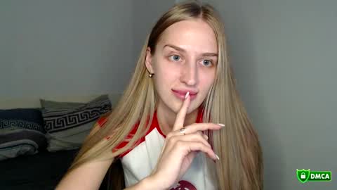 Femke online show from 10-01-25, 07:42