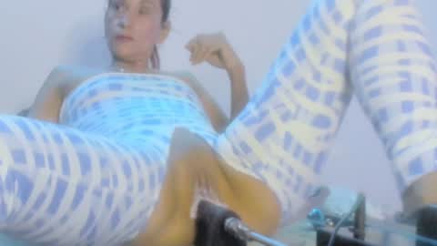 stefannia online show from 12-10-24, 02:05